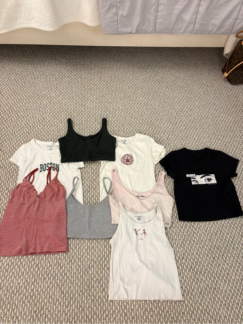 brandy melville variety pack 8- mix of crop tops, tanks, and bralettes!